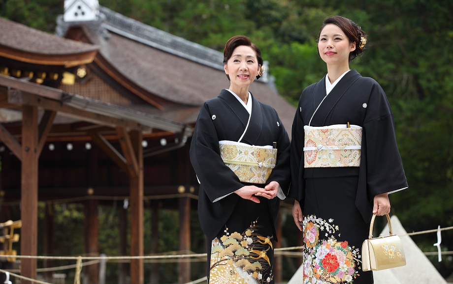 Kimono de mujer: Características y tipos